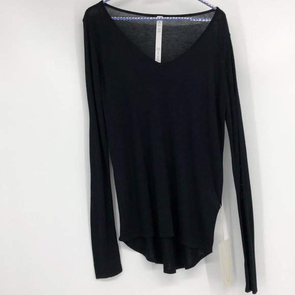 Lululemon NWT Yin Time black Long sleeve shirt size 8 (small flaw) - Picture 3 of 16